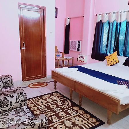 Hotel Gunjan Puri Luaran gambar