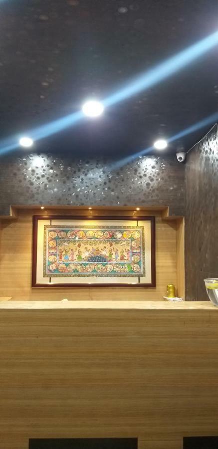 Hotel Gunjan Puri Luaran gambar
