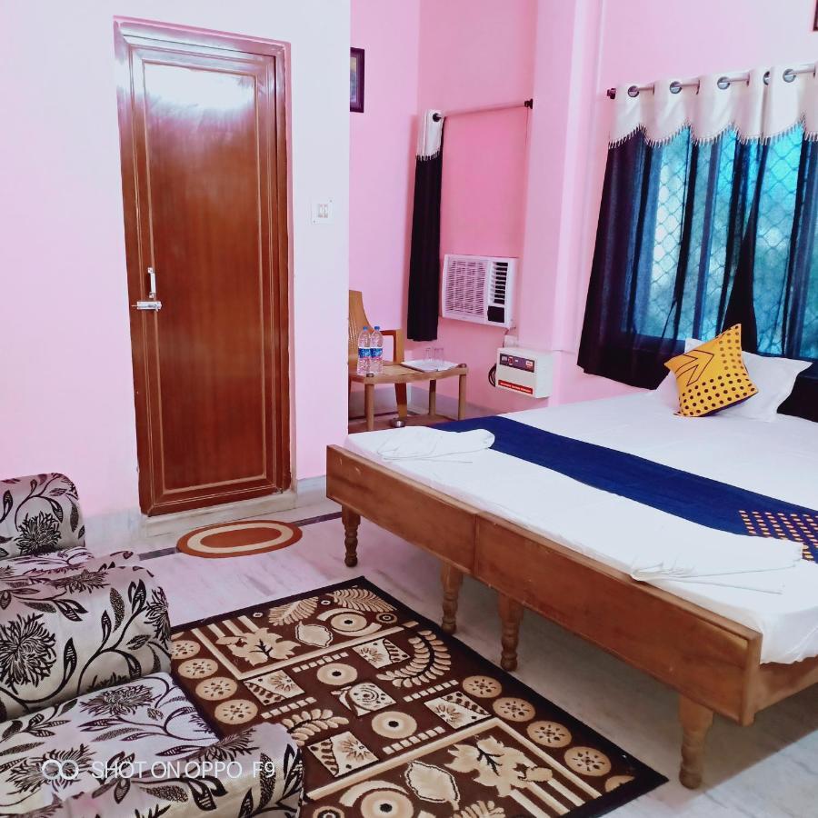 Hotel Gunjan Puri Luaran gambar